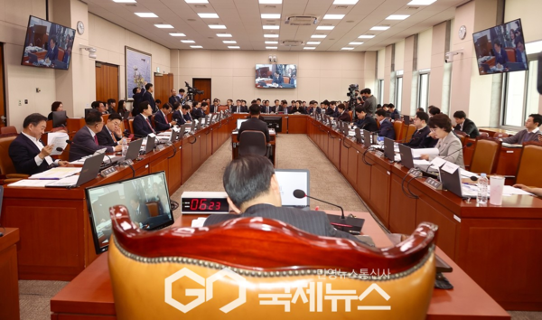 사진= 산자중기위 전체회의/원명국기자